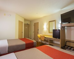 Hotelli Motel 6 Toronto East - Whitby (Whitby, Kanada)