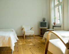 Otel Apartment und Zimmervermietung am Park (Potsdam, Almanya)