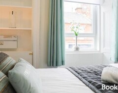 Toàn bộ căn nhà/căn hộ Spacious, Bright, 3 Bed, Suitable For Long Stays (Bothwell, Vương quốc Anh)