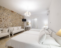 Hotel Paros Palace Suites (Parikia, Greece)