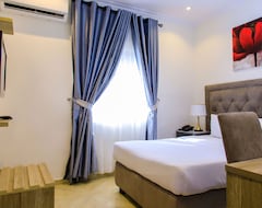 Hotelli Aries Suites (Lagos, Nigeria)