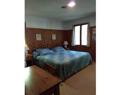 Cijela kuća/apartman Charming Adirondack Cabin On Regis Lake (Paul Smiths, Sjedinjene Američke Države)