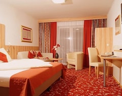 Khách sạn Familienappartement 2+1 - All-inclusive Hotel Sonnenhügel (Treffen am Ossiacher See, Áo)