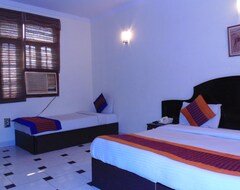 OYO 10560 Hotel Sehrawat Inn (Delhi, Hindistan)