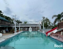 Khách sạn Pilot Hotel powered by Cocotel (Alaminos, Philippines)