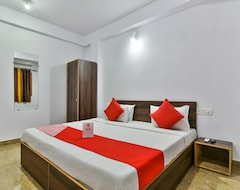 Hotelli OYO 12884 Neelratna Guest House (Velha Goa, Intia)