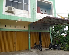 Hotelli Oyo 93192 Andesta Guest House Syariah (Pekanbaru, Indonesia)