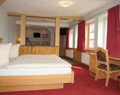 Khách sạn Hotel Zum Schiffchen (Wolfhagen, Đức)