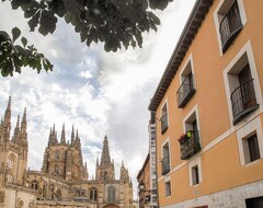 Toàn bộ căn nhà/căn hộ Elegant Fit. P/4 In Burgos Cathedral W/ Wifi (Burgos, Tây Ban Nha)