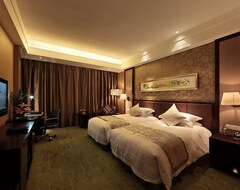 Landison Hotel Nantong (Nantong, China)