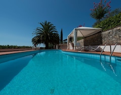 Hele huset/lejligheden Country Villa Near The Sea With Swimming Pool (Camaiore, Italien)