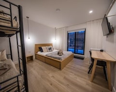 Entire House / Apartment Chalet Flodhaus- Bord Riviere St-maurice (navigable) / Spa /sauna - Chalets Galaxia (Saint-Rock-de-Mékinac, Canada)