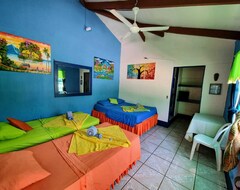 Hostelli Cabinas Tortuguero Natural (Tortuguero, Costa Rica)