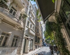 Koko talo/asunto House Of Pirilti (Istanbul, Turkki)