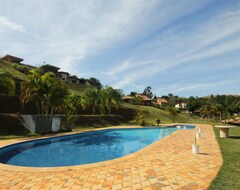 Entire House / Apartment Hill Herons Hill: Nature, Sport And Recreation (Piracaia, Brazil)