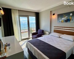Lopera Beach Resort Hotel (Edremit, Türkiye)