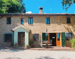 Casa rural Charming Farmhouse With Private Pool (Cupramontana, Ý)