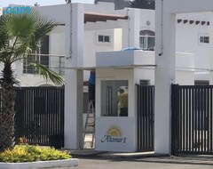 Koko talo/asunto Departamento 104 Altamar Ii (vista Playa) (Playas, Ecuador)