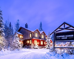 Khách sạn Copper Horse Lodge (Golden, Canada)