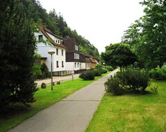 Toàn bộ căn nhà/căn hộ Spacious Group House In The Harz Region With A Fenced Garden (Zorge, Đức)