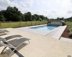 Cijela kuća/apartman Gîte La Hunaudaye - Domaine Du Bois Riou - With Swimming Pool In Lush Greenery (Quévert, Francuska)