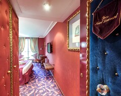 Hotel Villa Royale (Paris, France)