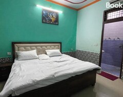 Khách sạn OYO 29583 Radhika Kunj Guest House (Vrindavan, Ấn Độ)