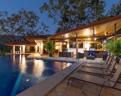Toàn bộ căn nhà/căn hộ Casa Sea Breeze - Luxury Oceanview Estate+ 50' Infinity Pool On 100 Acre Reserve (Daniel Flores, Costa Rica)