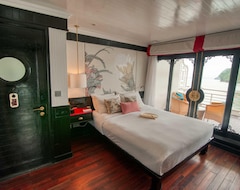 Hotelli Bhaya Classic Halong Cruise (Hong Gai, Vietnam)