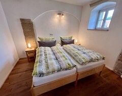 Cijela kuća/apartman Luxurious Apartment (43sqm) With Old Sandstone Walls (Zapfendorf, Njemačka)