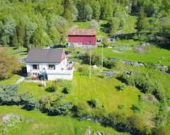 Tüm Ev/Apart Daire STUNNING VIEWS TO THE MOUNTAINS AND THE SEA, ACCOMMODATING 8 PEOPLE (Fosnavåg, Norveç)