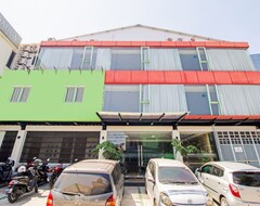 Khách sạn Oyo Flagship 3753 Cassa Dua Hotel (West Bandung, Indonesia)