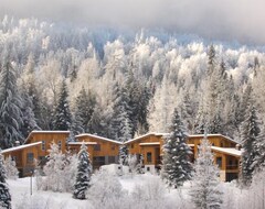 Hotel Mountain Town Properties Compound 2 (Roslend, Kanada)