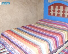 Khách sạn Hassi Ouzina Auberge (Merzouga, Morocco)