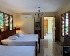 Khách sạn Hostal Calzada Del Sol (Trinidad, Cuba)