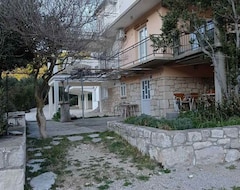 Toàn bộ căn nhà/căn hộ Apartment Slatina-two Bedroom Apartment With Terrace And Sea View (Preseka, Croatia)