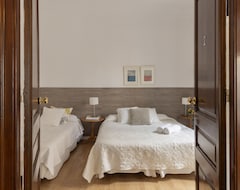 Hotel Ally'S Bed&Breakfast, (Barcelona, España)