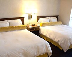 Hotel Coral Reef Inn & Suites (Alameda, USA)