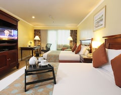 Hotel Oxford Suites Makati (Makati, Filipinler)