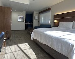 Hotelli Holiday Inn Express & Suites Mountain View, An Ihg Hotel (Mountain View, Amerikan Yhdysvallat)