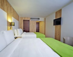 Hotelli Ramada by Wyndham Panama Via Argentina (Panamá, Panama)