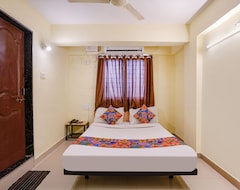 Khách sạn Fabexpress Samruddhi Park Inn (Pune, Ấn Độ)