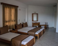 Khách sạn Hotel Ilios (Kriopigi, Hy Lạp)