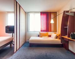 Hotel Novotel Suites Reims Centre (Reims, France)