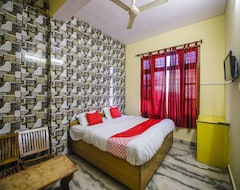 OYO 24753 Hotel Preet (Mandi, India)