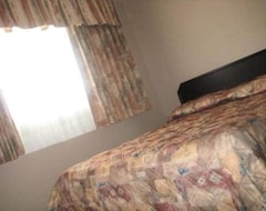 Khách sạn Sleep Right Inn (Enderby, Canada)