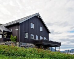 Toàn bộ căn nhà/căn hộ Vacation Home Bøgeilen (fjm303) In Bøfjorden - 5 Persons, 2 Bedrooms (Tingvoll, Na Uy)