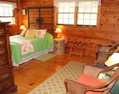 Hotel Henson Cove Place Bed And Breakfast W/Cabin (Hiawassee, Sjedinjene Američke Države)