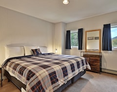 Toàn bộ căn nhà/căn hộ Pico Family Ski Condo - 2 Bedroom / 1 Bath - Ski On/off. E306 (Killington, Hoa Kỳ)