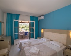 Hotel Porto Koukla Beach (Porto Koukla, Greece)